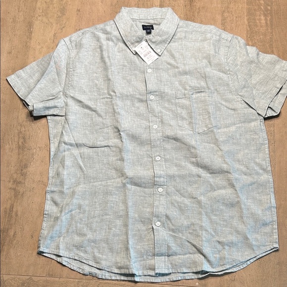 J. Crew Men's Light Green Casual Button Down Shirt.  Linen blend. - Picture 5 of 6